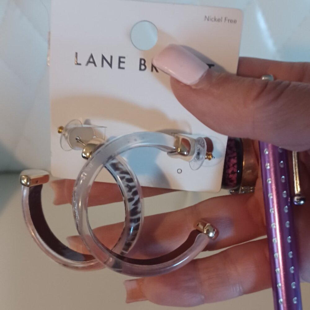 NEW Lane Bryant Clear Leopard Animal Gold Nickel Free Med size Hoop Earrings - Picture 2 of 3